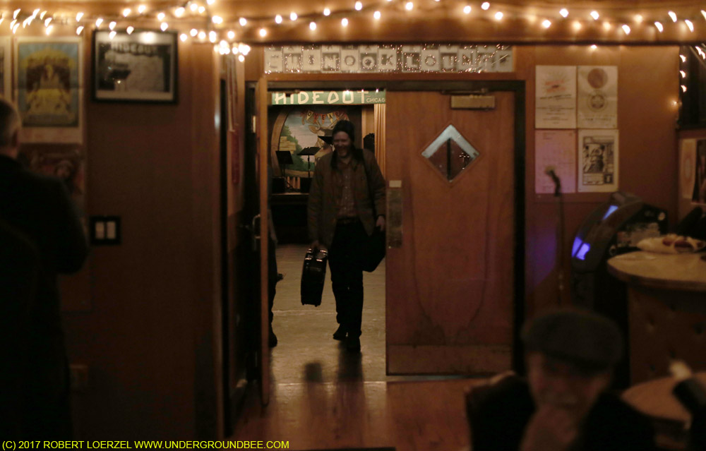 Robbie Fulks makes his exit at the end of the night.